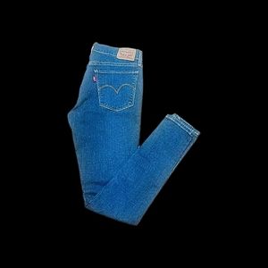 Woman's Levi jeans